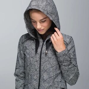 Lululemon Spring Forward Jacket Black & White Hooded